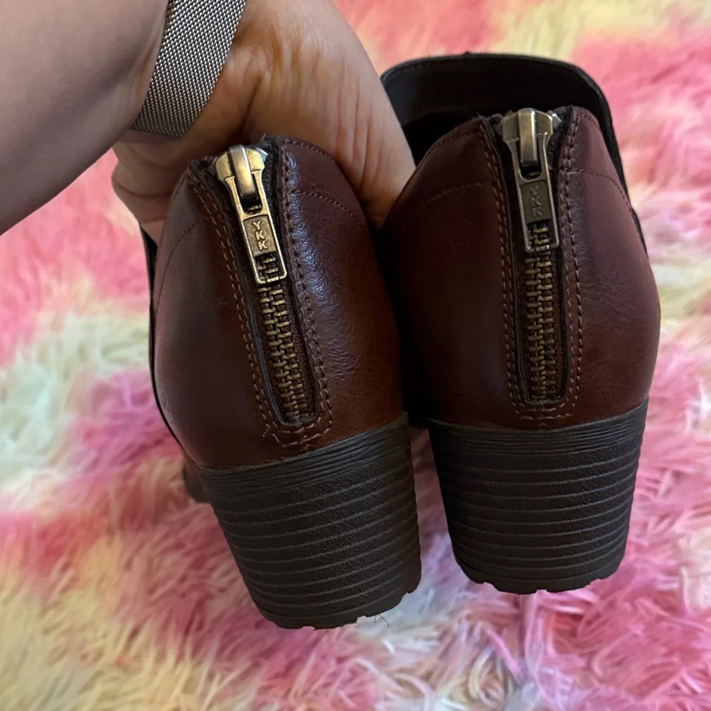 Chic Brown Faux  Leather Ankle Boots NWOT!